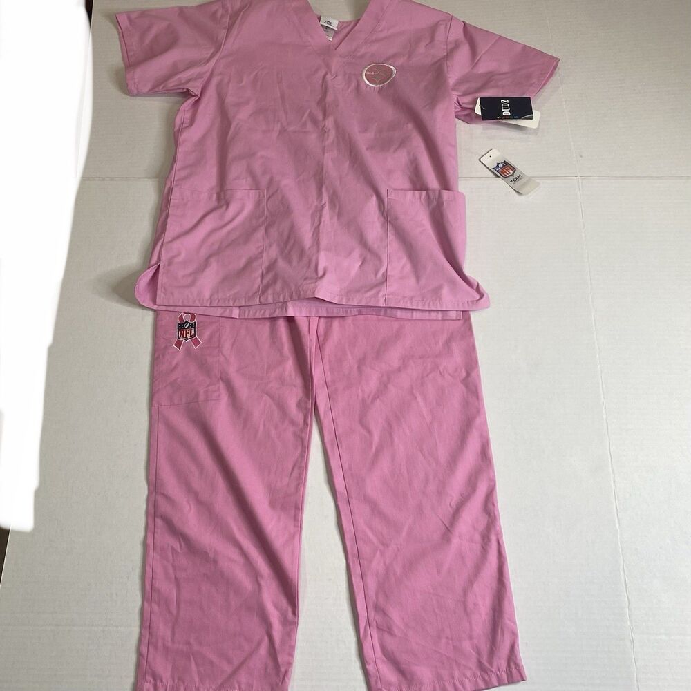 NFL Pittsburgh Steelers Pink Scrubs Top And Bottom Size Medium NWT
